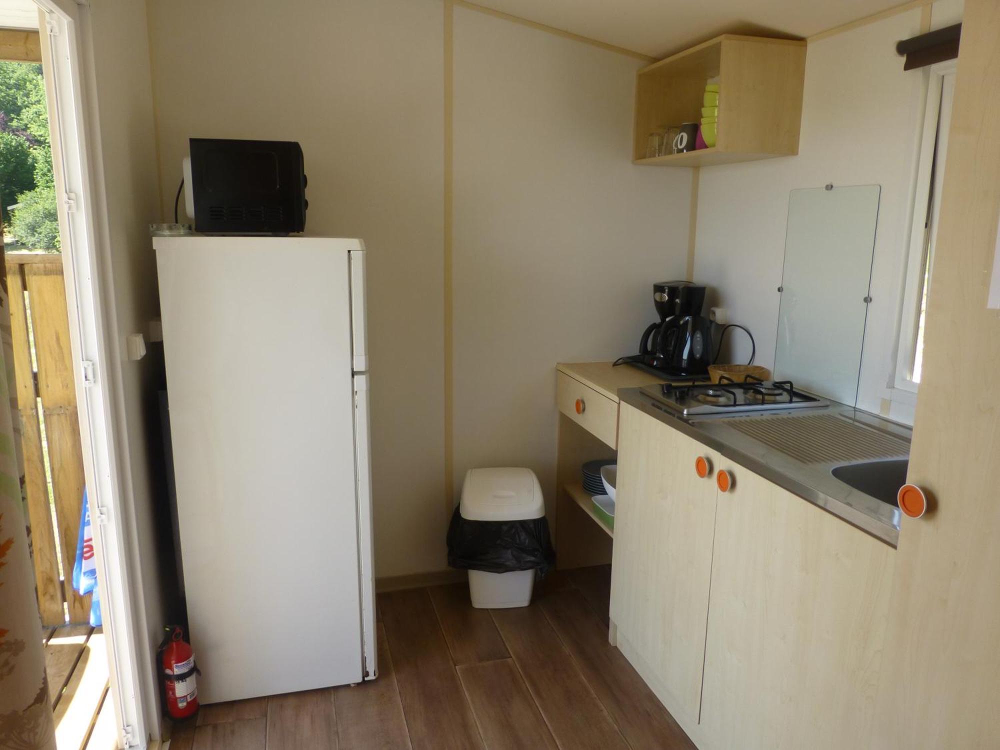 Camping Les Terrasses De Dordogne Rouffignac Saint-Cernin Phòng bức ảnh
