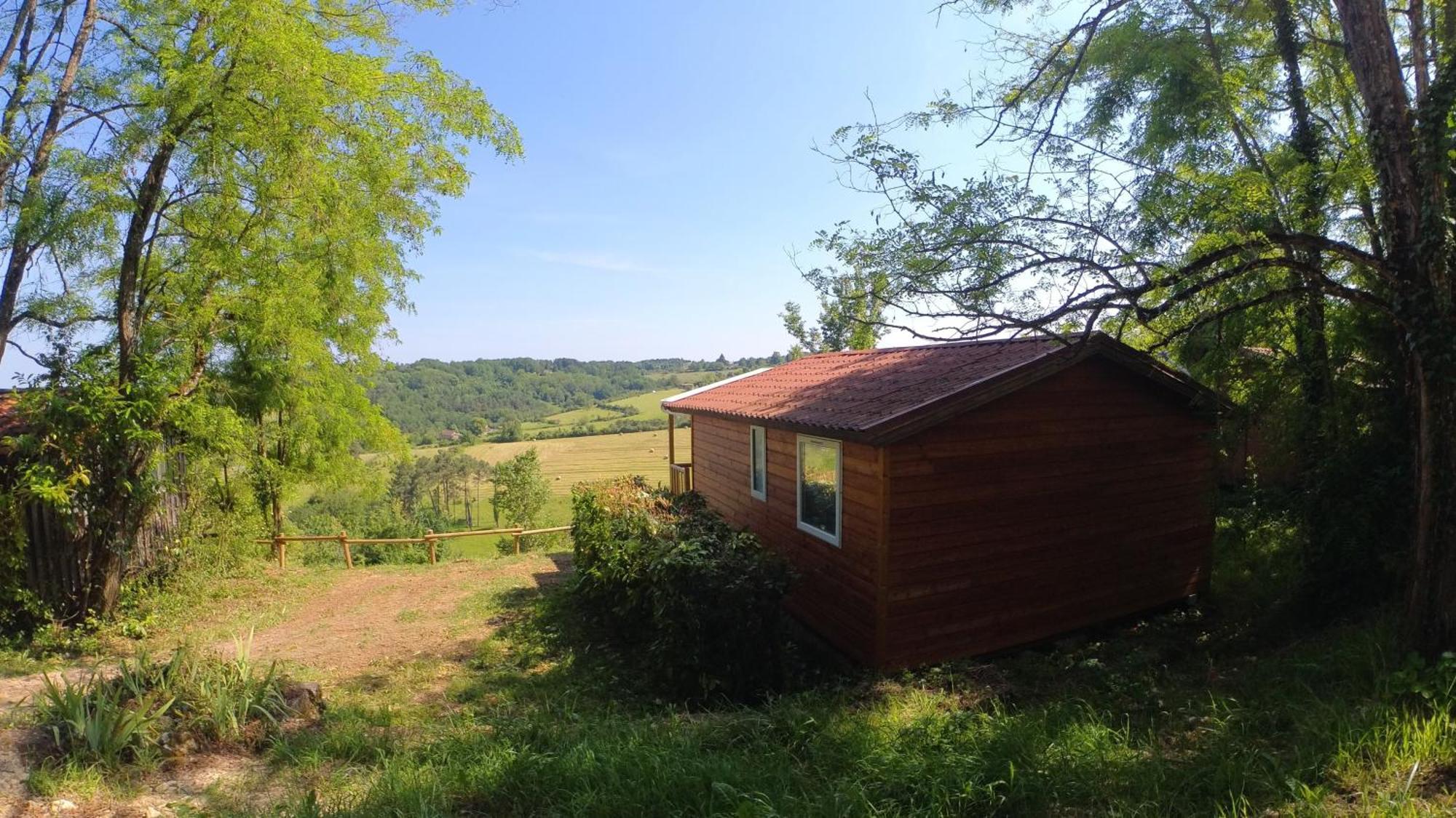 Camping Les Terrasses De Dordogne Rouffignac Saint-Cernin Phòng bức ảnh