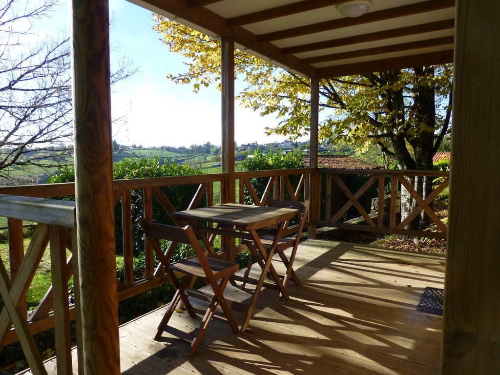 Camping Les Terrasses De Dordogne Rouffignac Saint-Cernin Ngoại thất bức ảnh
