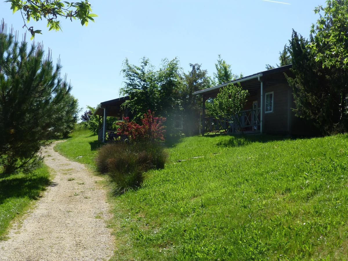 Camping Les Terrasses De Dordogne Rouffignac Saint-Cernin Ngoại thất bức ảnh